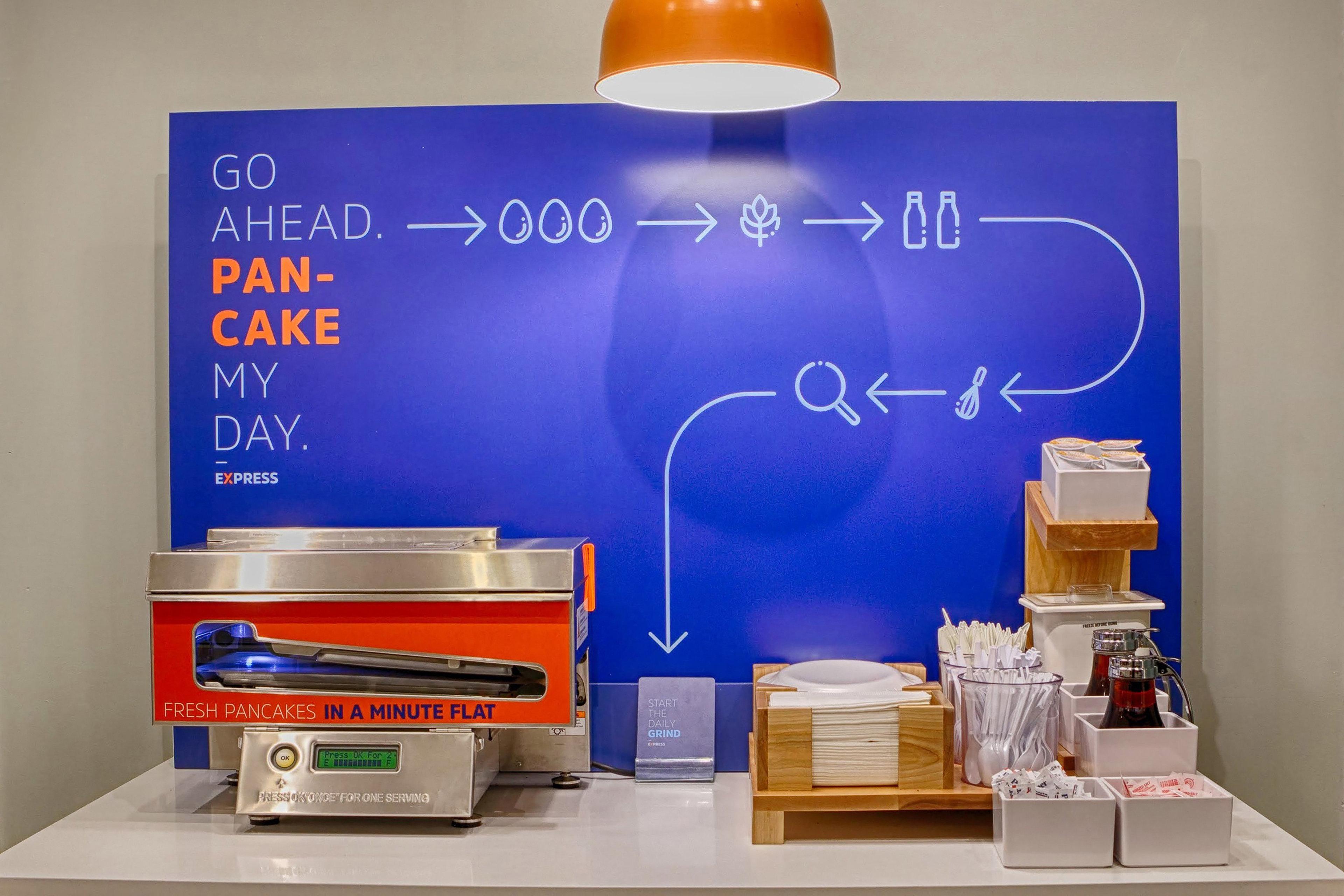 Holiday Inn Express Corning By Ihg Esterno foto