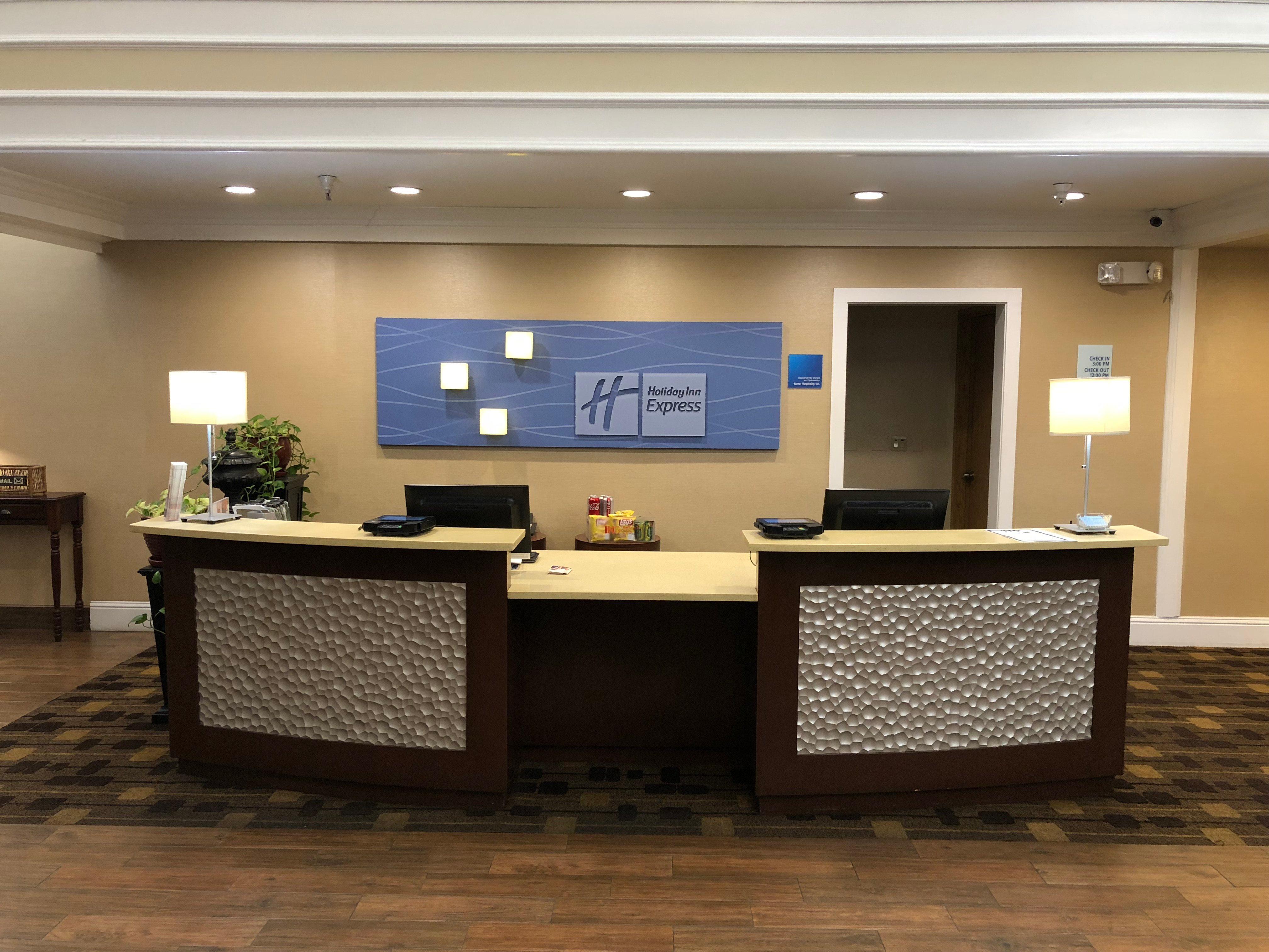 Holiday Inn Express Corning By Ihg Esterno foto