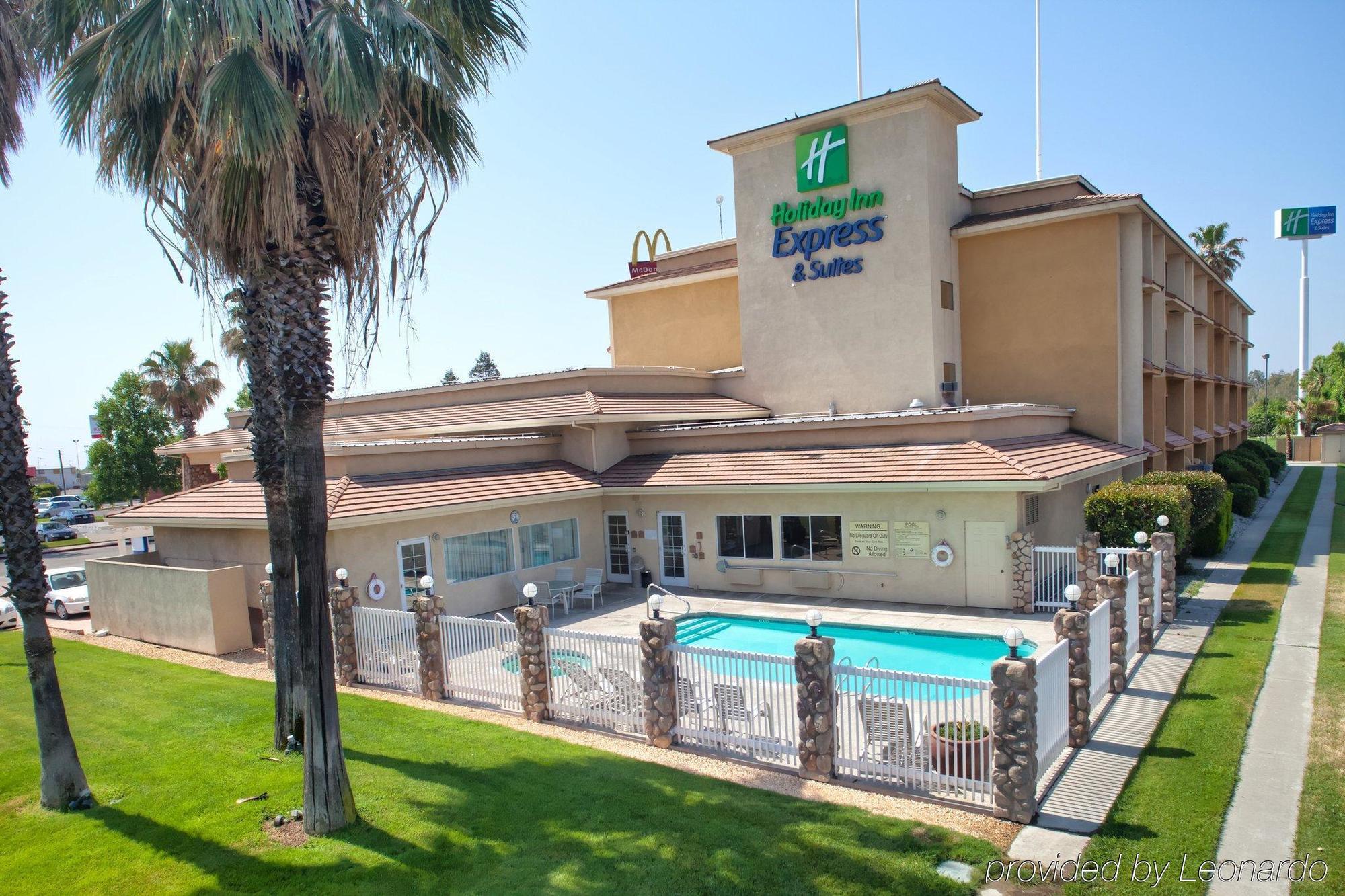 Holiday Inn Express Corning By Ihg Esterno foto
