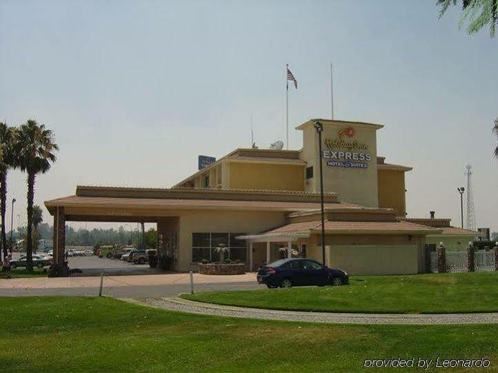 Holiday Inn Express Corning By Ihg Esterno foto